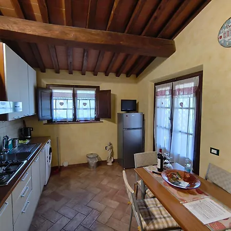 Il Poggio Piu 'n Giu Volterra